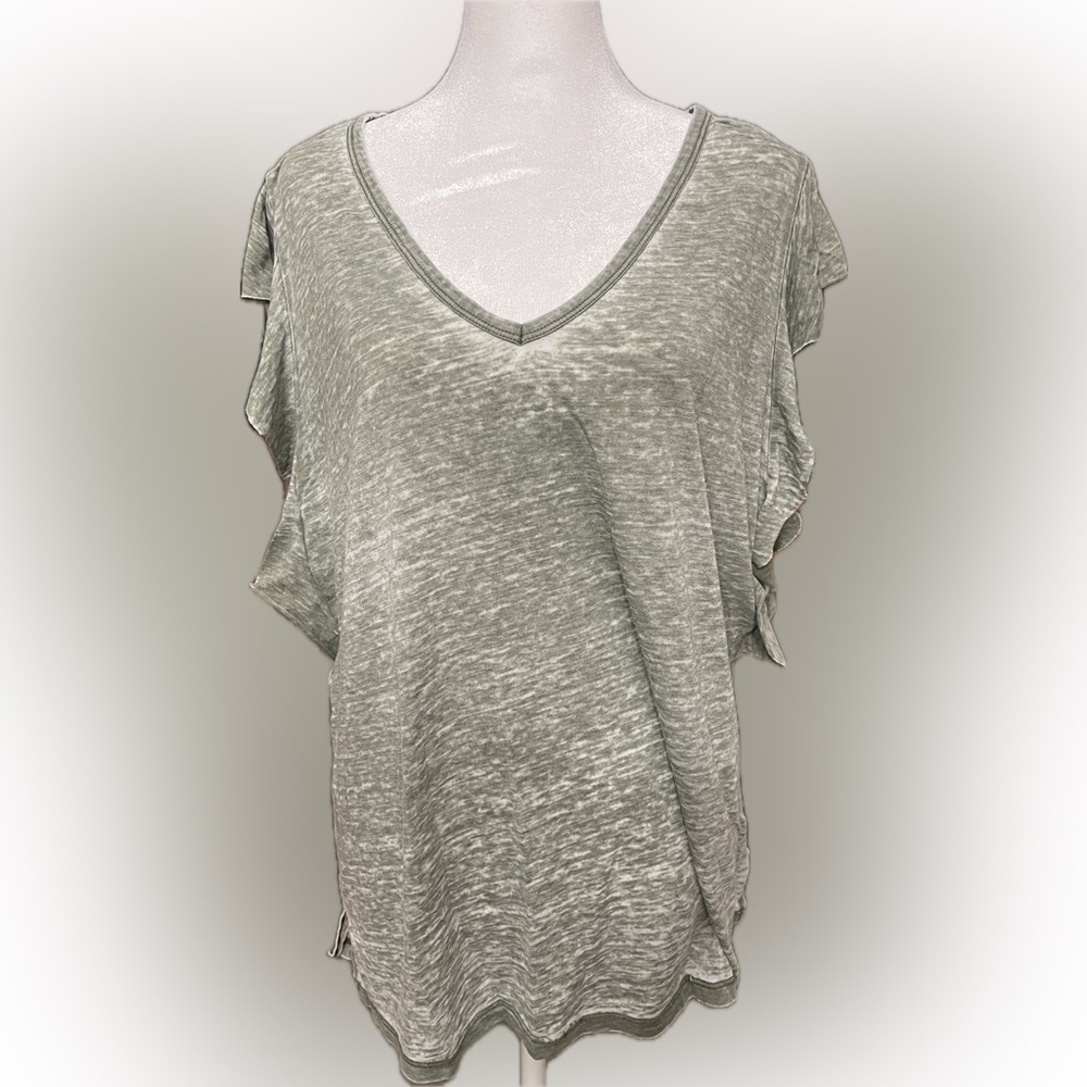 2 Time and Tru flutter sleeve Tees